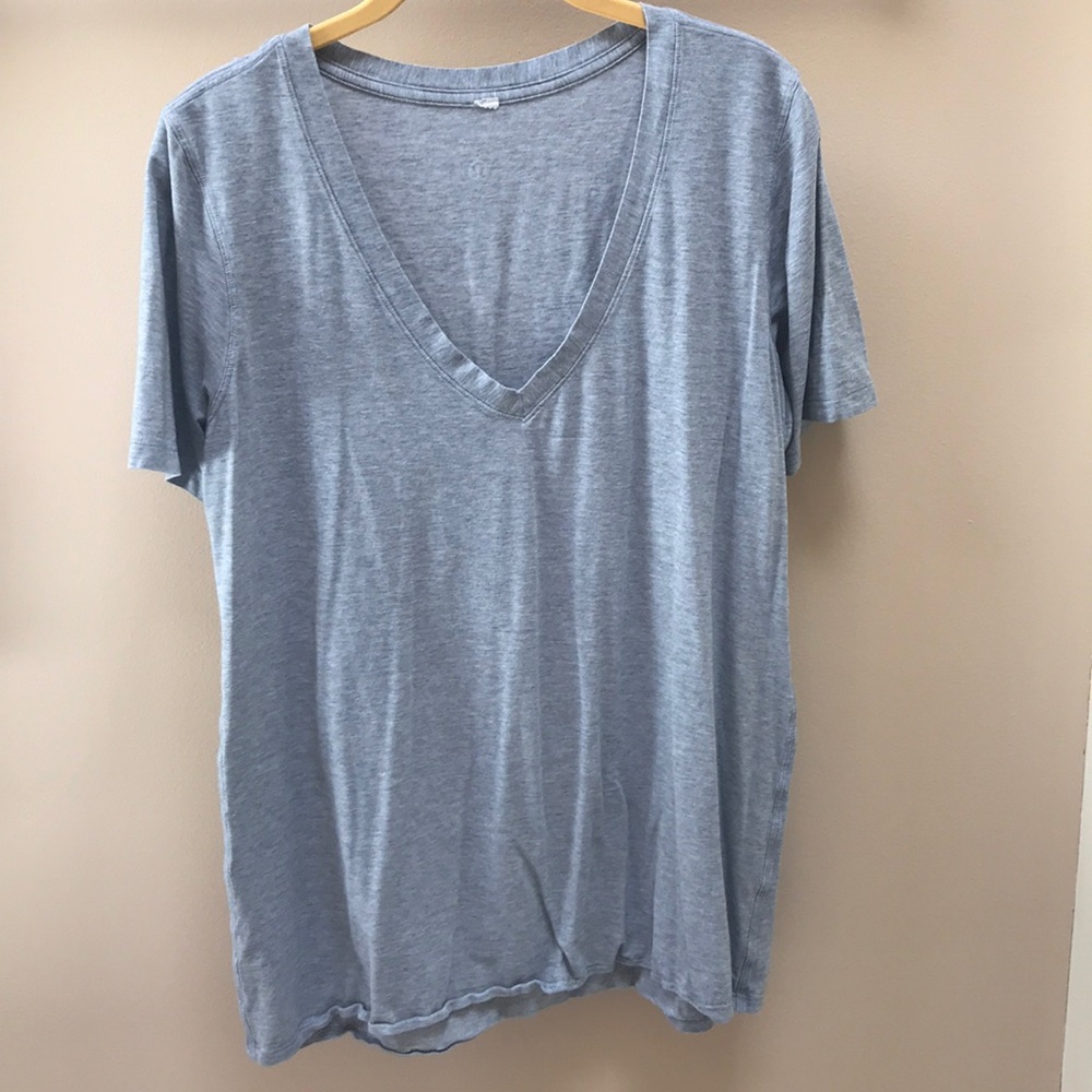 Lululemon T shirt